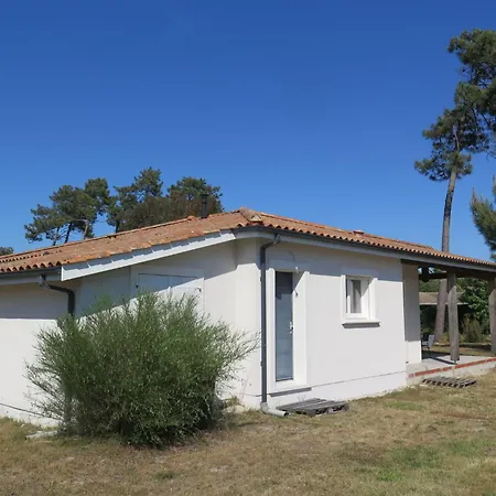 Les Arbousiers By Interhome Vendays-Montalivet