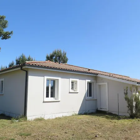 Holiday home Les Arbousiers By Interhome