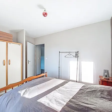 Dom wakacyjny Les Arbousiers By Interhome Vendays-Montalivet